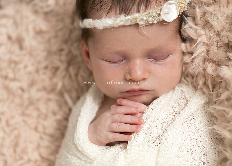 Newborns » Photography by Jennifer Ann