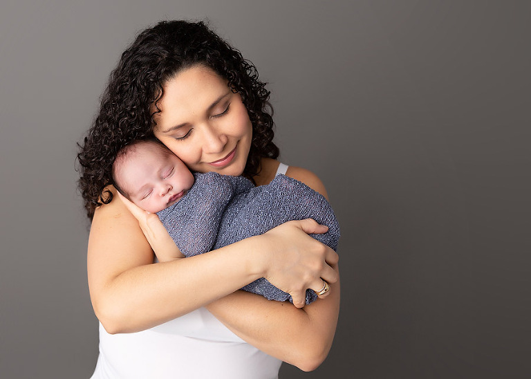 newborn photographer sutherland shire