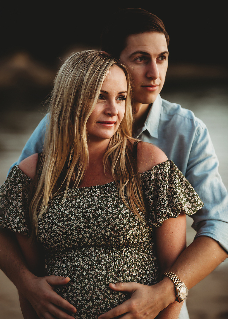 OUTDOOR MATERNITY PHOTSHOOT