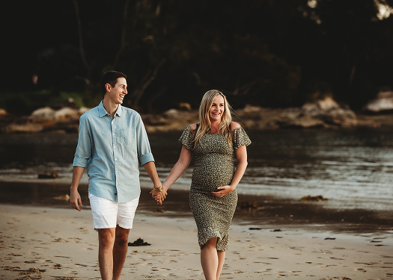 OUTDOOR MATERNITY PHOTSHOOT